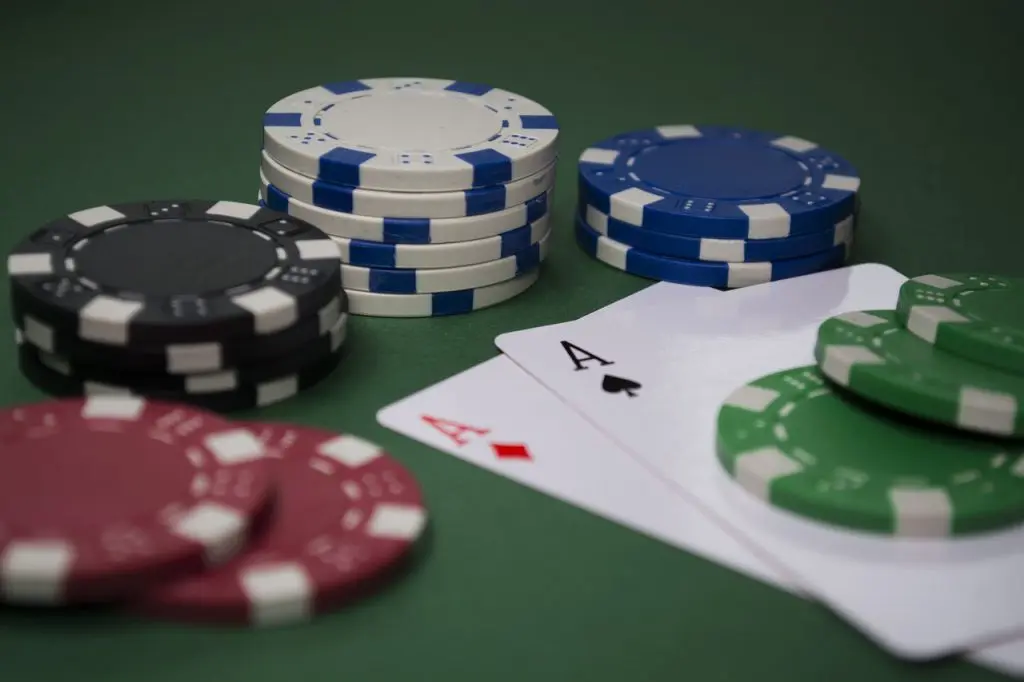 Read more about the article New Moms & Poker — An Oddly Perfect Match